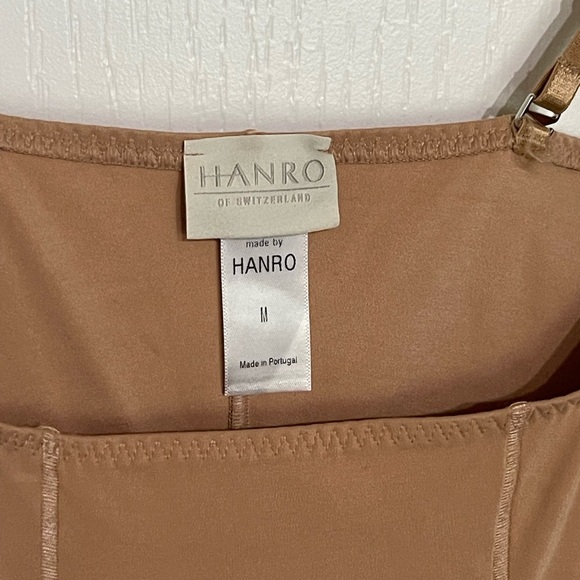 Hanro Natural Shape Open Bust Bodydress in Nude
Shaper Shapewear Slip Medium - Picture 5 of 8